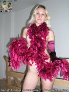 Leylas scharfe Foto-Galerie